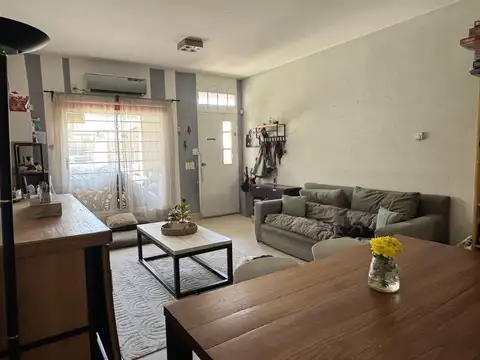 Depto Tipo Casa en Venta de 4 dormitorios