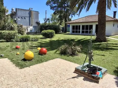 Casa 2 ambientes con 3 baños