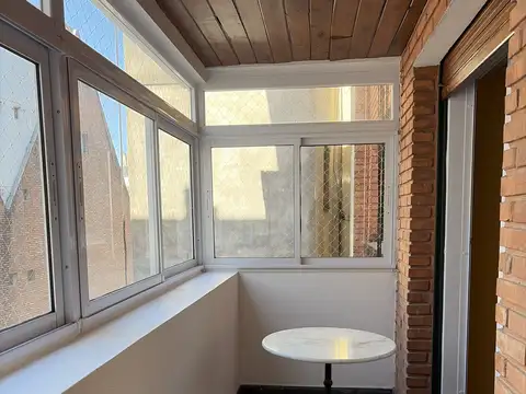 3 ambientes con dependencia con balcon