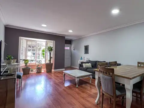 CASA DUPLEX 3 AMB VENTA SAN CARLOS CON PARQUE