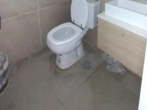 Local en Alquiler en Centro, USD 700