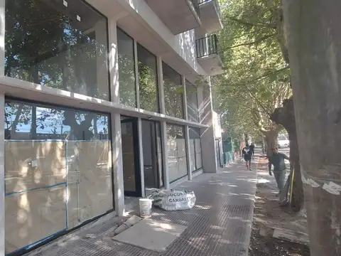 Rivadavia  al 800