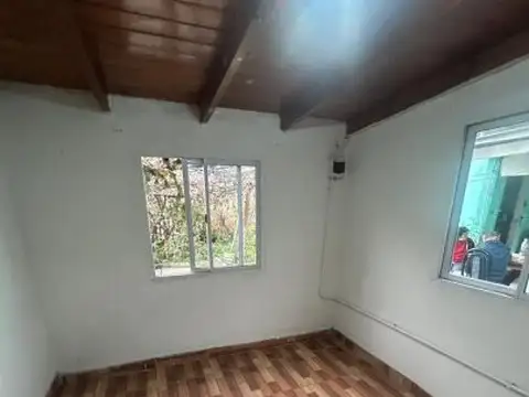 Depto Tipo Casa en Alquiler de 2 ambientes