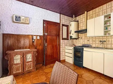Casa 7 ambientes con 3 baños