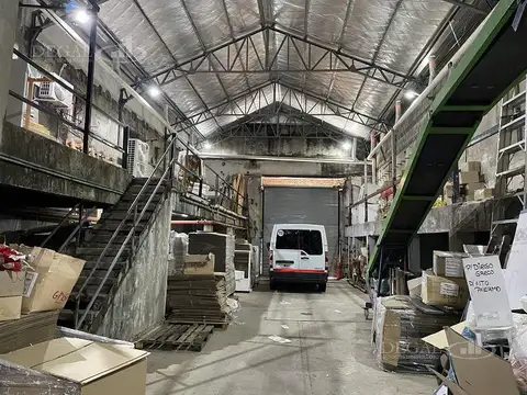 Galpon en Venta 58  mts Fondo