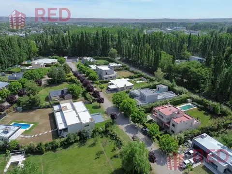 Casa en Venta en Plottier, USD 190.000