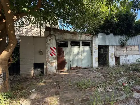 OPORTUNIDAD ÚNICA EN VICENTE LÓPEZ! LOTE DE 300M2