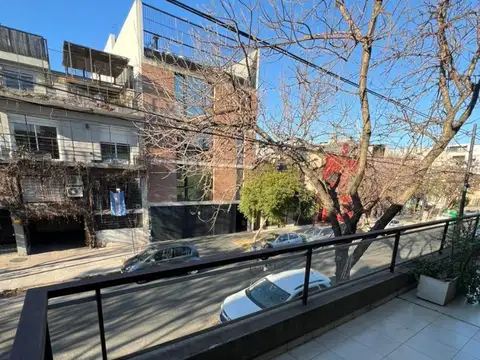 Departamento en Alquiler en Coghlan, $ 950.000