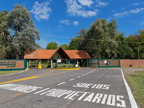 Las  Praderas De Luján