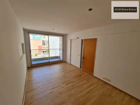 Departamento en Alquiler en Martín, $ 530.000