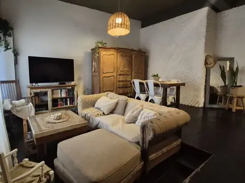 Venta de Propiedad Multifamiliar en San Fernando con 4 Unidades y Potencial de Desarrollo