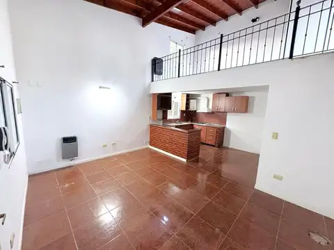 Depto Tipo Casa en Alquiler de 2 ambientes