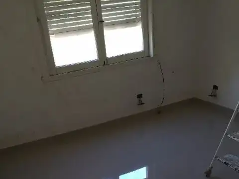 Edificio de 650 m2 totales, 10 departamentos, lote propio en 4 plantas, Oport 