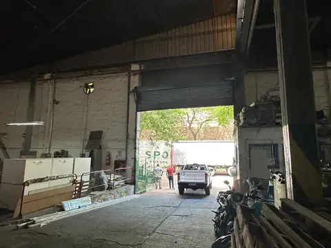 Alquiler Depósito Barracas de 1450 mts cub