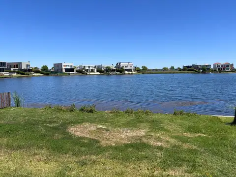 Terreno en Venta 24  mts Frente