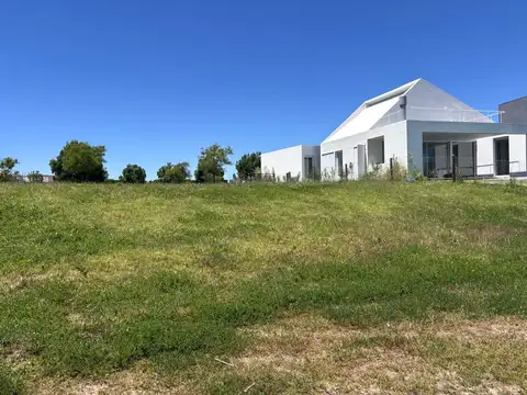 Terreno en Venta de 883,0 m2