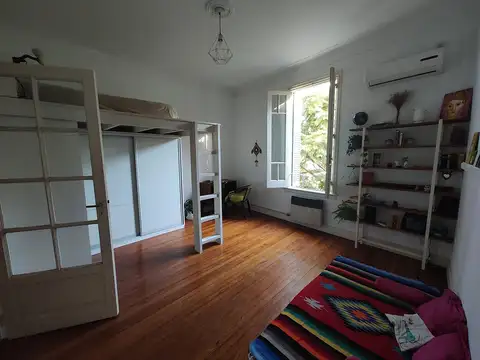 Depto. de 1 ambiente y medio.