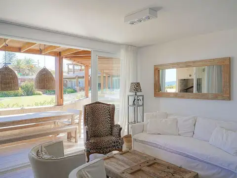 Casa en Venta al Oeste