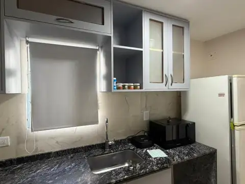 ALQUILER – Departamento 2 dormitorios amoblado con quincho en Carlos Cassaffousth
