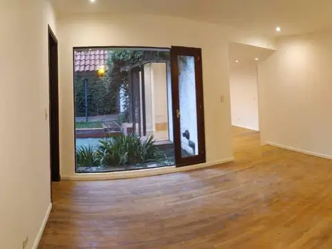 Casa 6 ambientes con 2 baños