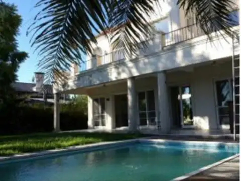 Av. Santa Maria de Tigre al 6600