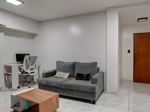 Avenida Directorio 100