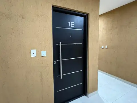 Departamento en Alquiler en Banfield, $ 450.000