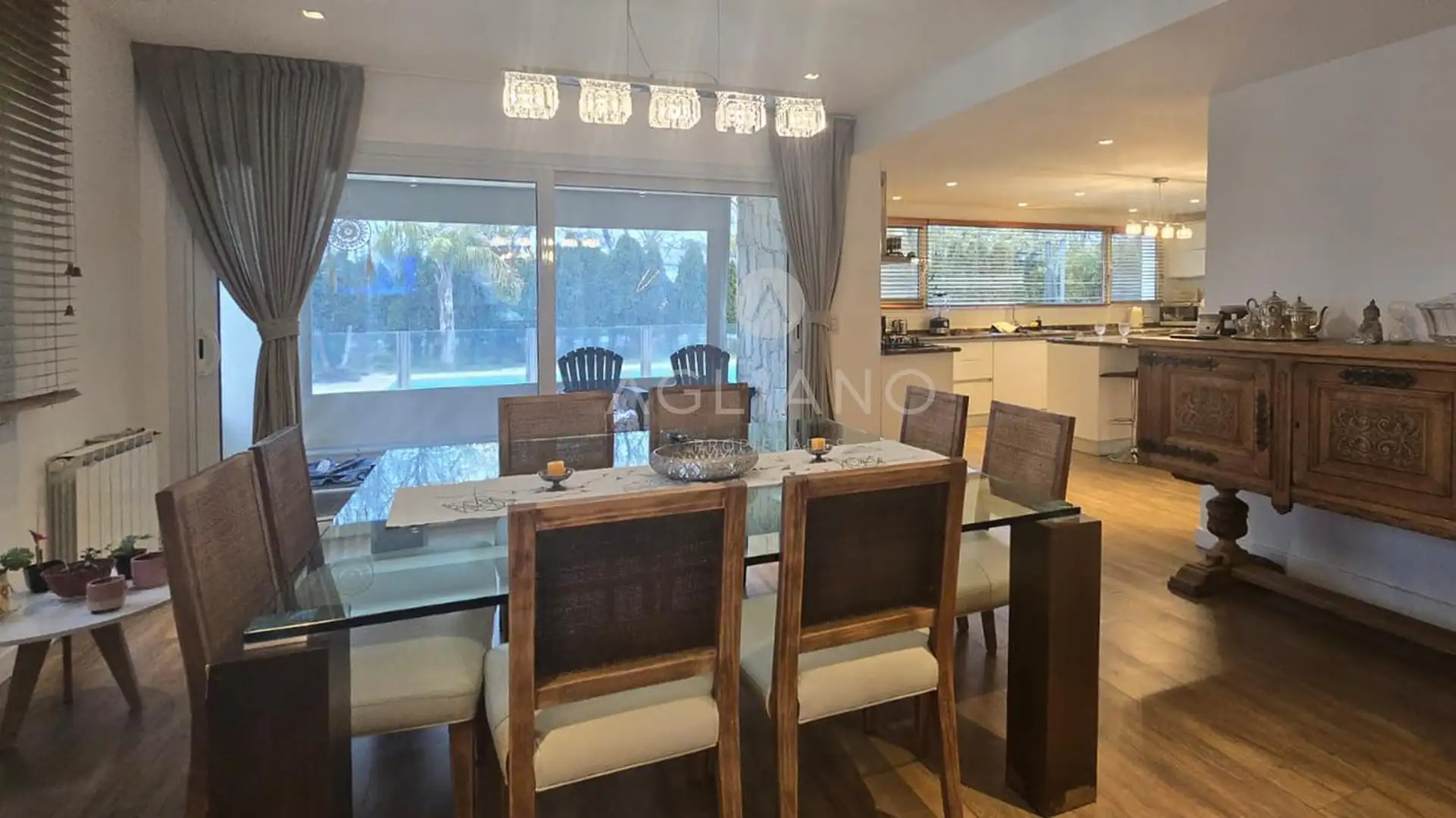 Venta Casa Rumenco 5 ambientes. Sobre 2 lotes. Piscina.