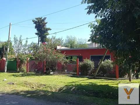 Casa en venta - 2 Dormitorios 1 Baño - 1.000Mts2 - Melchor Romero, La Plata