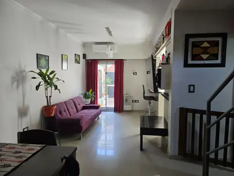 DUPLEX 2 DORMITORIOS EN VENTA COCHERA