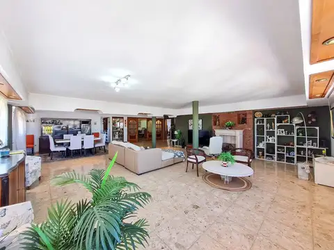 Calle 45 e /4 y 5 400