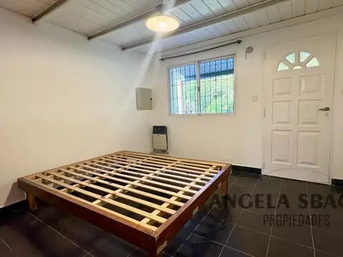 Excelente Casa en Barrio Parque Los Pinos.