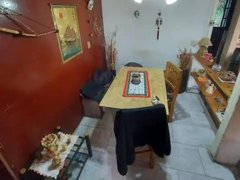 Casa 4 ambientes con 1 baño