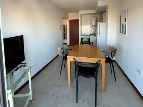 Departamento en Alquiler en Abasto, $ 700.000