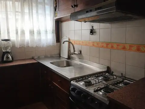 Venta casa 4 dormitorios, piscina Parque Solymar