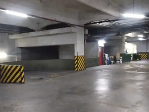 COCHERA DOBLE.. EN TRIBUNALES 