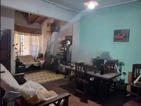 Casa 4 ambientes con 1 baño