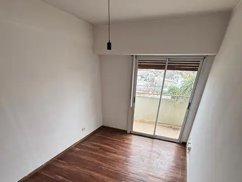 Excelente departamento de 2 dormitorios en alquiler ubicado en 22 e/32 y 33, La Plata