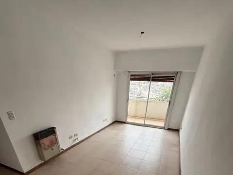 Excelente departamento de 2 dormitorios en alquiler ubicado en 22 e/32 y 33, La Plata