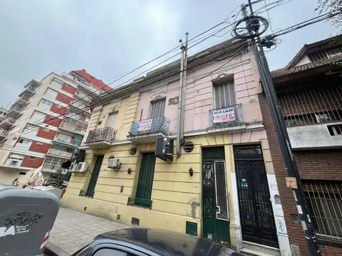 Cnel R L Falcon 1479, Piso 1