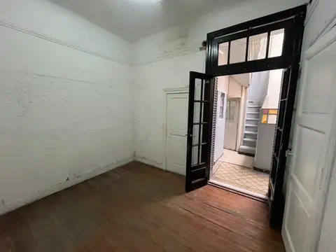 PH ANTIGUO ENTRADA INDEPENDIENTE 6 HABITACIONES 2 BAÑOS TERRAZA SIN EXPENSAS SOLO COMERCIAL PROFESIONAL