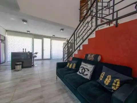 Casa de 4 dormitorios en venta en Barrio Harás del Sur