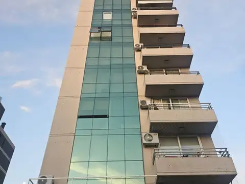 Cochera en exclusivo edificio