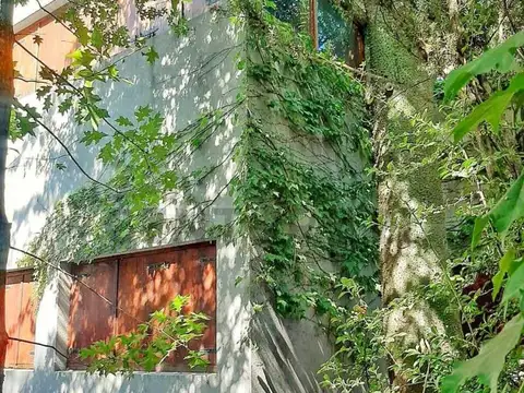 Oficina 6 ambientes con 2 baños