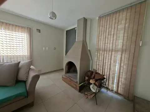 Casa en Alquiler de 3 dormitorios