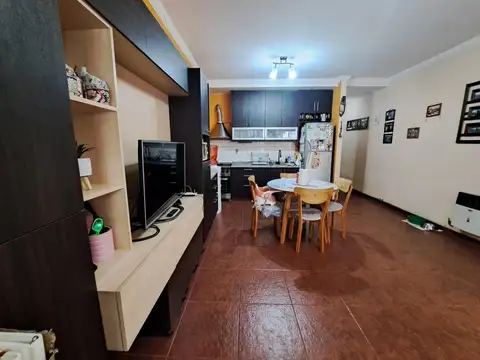 Depto Tipo Casa en Venta de 3 ambientes