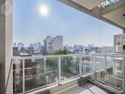 Venta monoambiente con balcón al frente Boedo