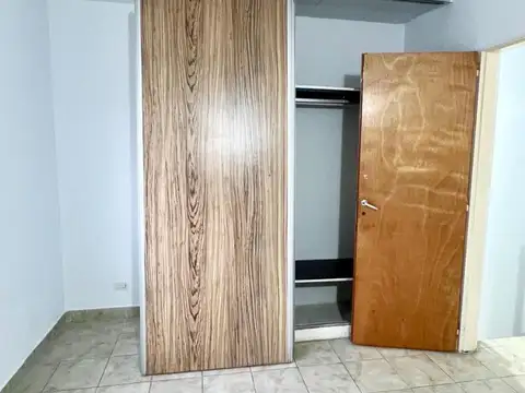 Casa en Alquiler con 1 cochera