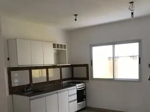 Casa en Alquiler en San Miguel, $ 950.000