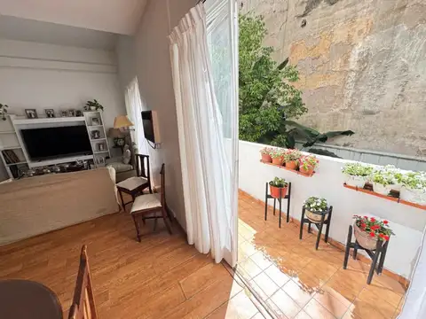 Departamento 4 ambientes con 2 baños